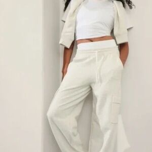 Athleta Easy Fleece Straight Heather Gray Cargo Wide Leg Pants - NWT